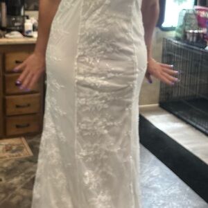 Elegant White Lace Dress